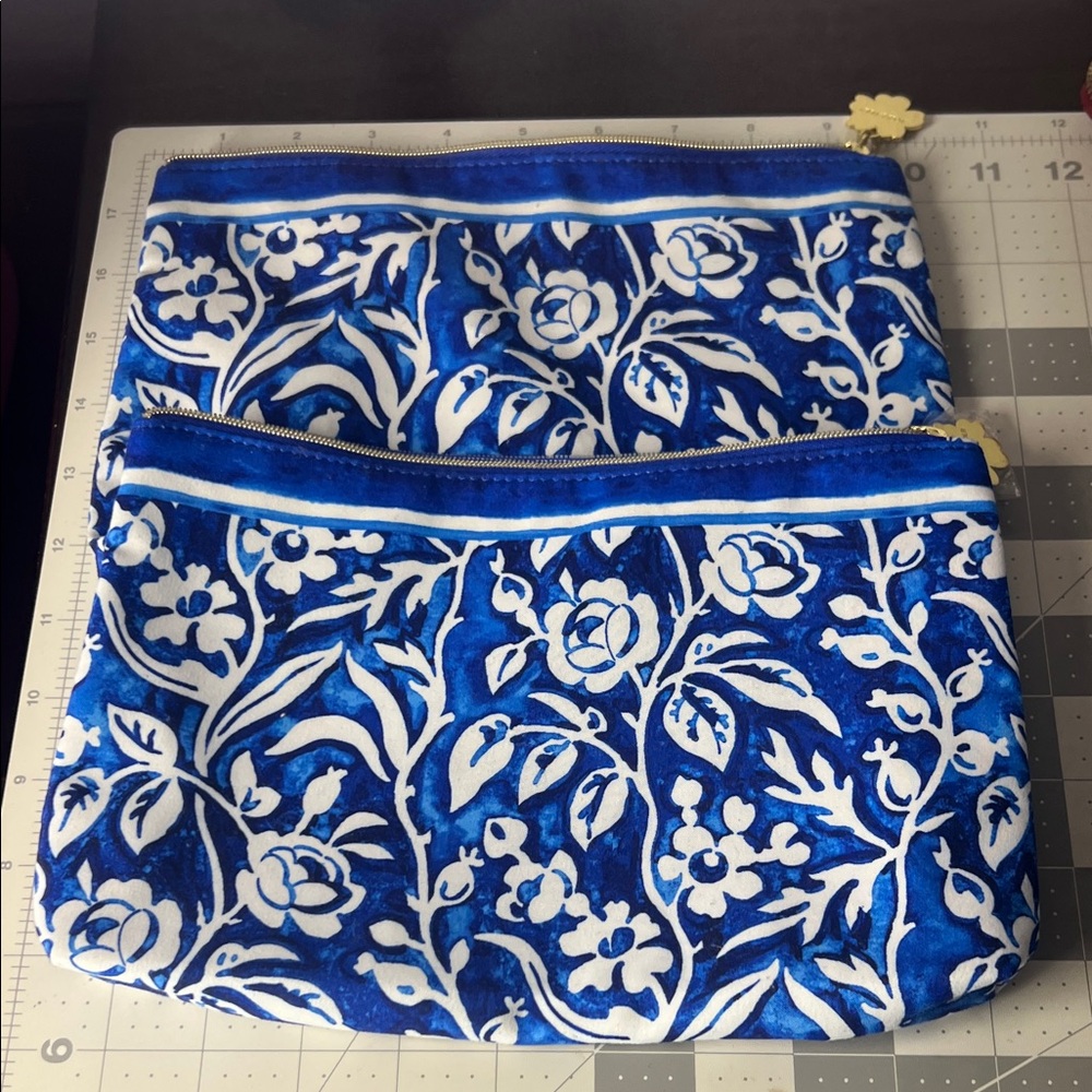 Floral Blue Pouch Set